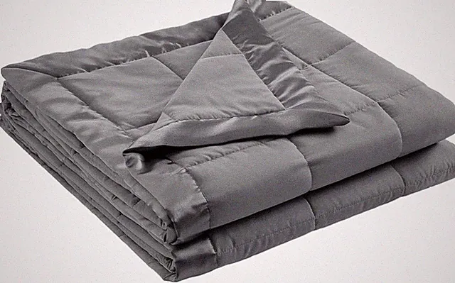Down Alternative Blanket, Premium 3M Moisture Wicking Treatment, Lightweight
