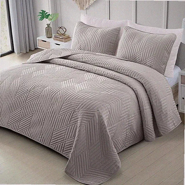 Ultrasonic King Quilt Bedding Set, Lightweight Light Grey Bedspreads Soft Modern