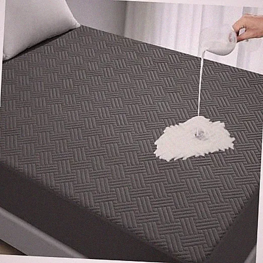 Waterproof Mattress Protector Size - Breathable, Noiseless, Ultra Queen Gray